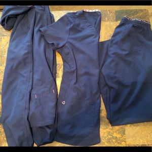 Heart & Soul Small scrub set